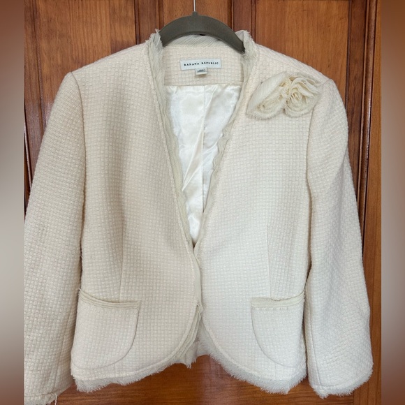 Banana Republic Tweed Blazer in Size 4P - Picture 3 of 13